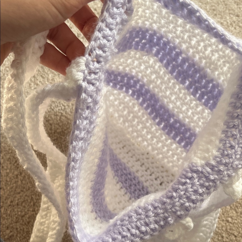 Stylish White and Purple Crochet Bag - Picture 4 of 5